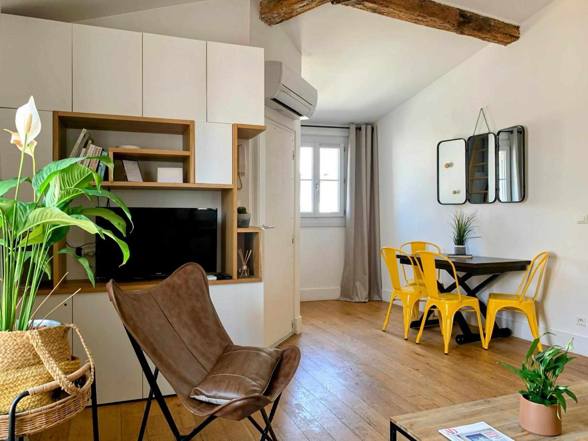 Home Chic Home - Les Toits De Sainte-Ursule Montpellier Exterior photo